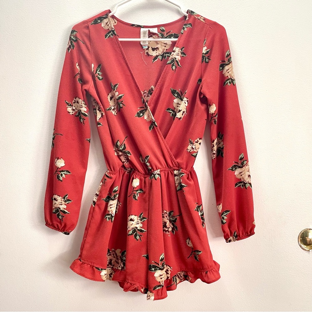 Cutest Floral Romper Coral Salmon Color Vintage Boho Style Mimi Chica